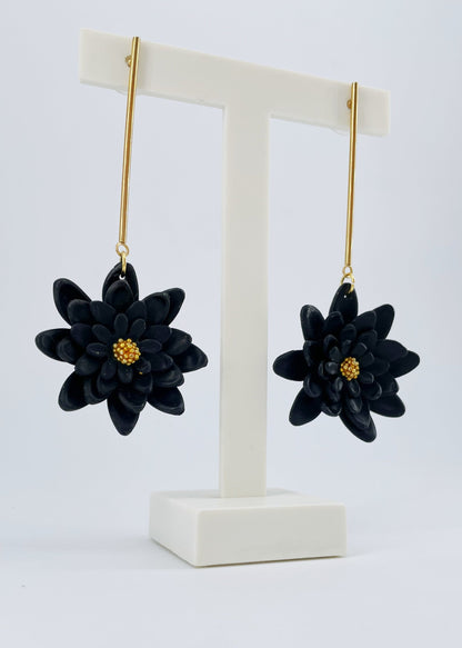 Pendientes FLORES Negros con dorado NER04