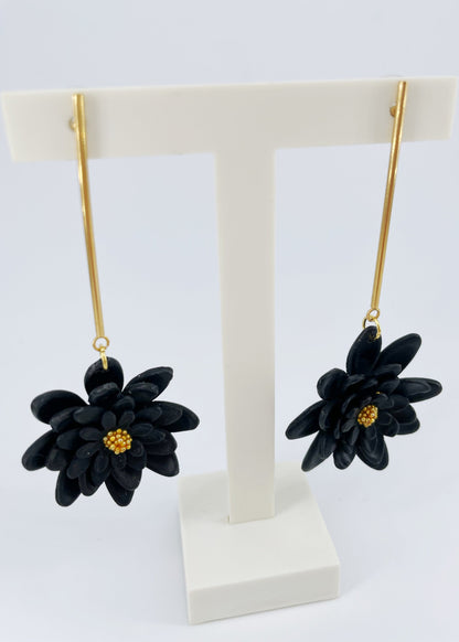 Pendientes FLORES Negros con dorado NER04