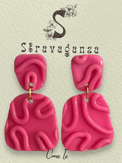 Pendientes color fucsia rosa con ondas OND01